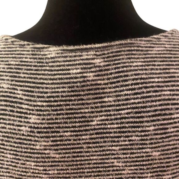 Gap Long Sleeve Black and White Striped Top‎ - Picture 7 of 11